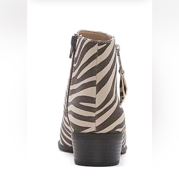 WORTHINGTON MEMORY FOAM-WOMEN BROOK DALE HEELS ZEBRA BOOTIES SIZE 7.5M - Picture 3 of 10